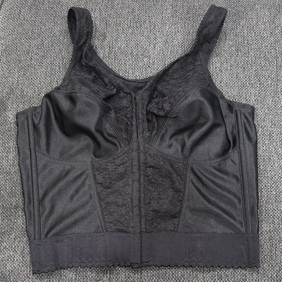 Exquisite Other - Sophisticated Black Lace Women's Bra